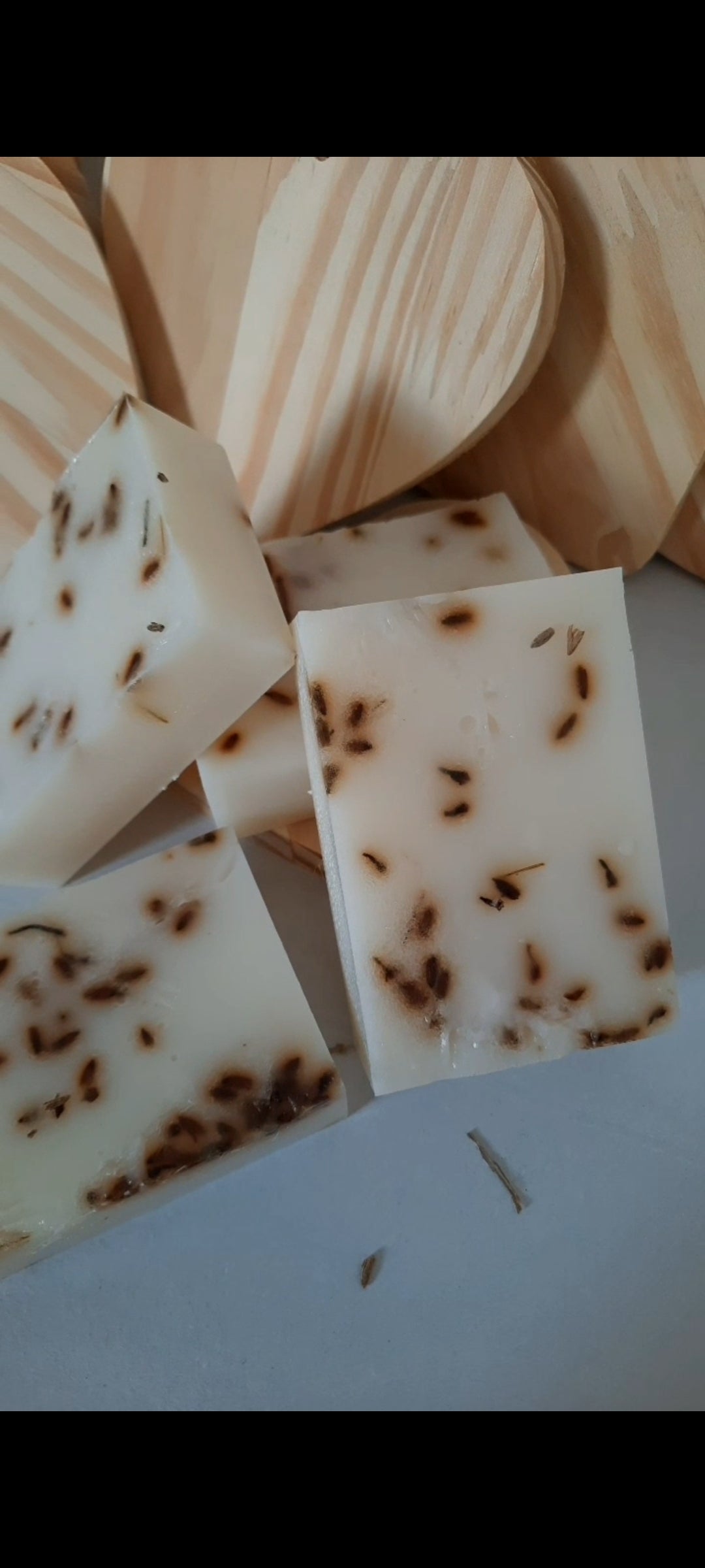Sabonete Clareador Natural com Dolomita e Rosa Mosqueta